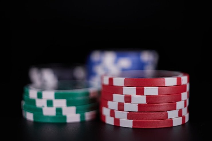 Tampilan meja VIP Roulette baruna toto dengan dealer profesional dan roda roulette nyata